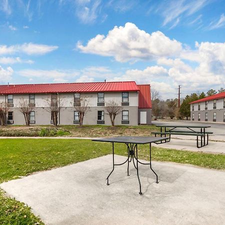 Red Roof Inn & Suites Νιούπορτ Νιουζ Εξωτερικό φωτογραφία