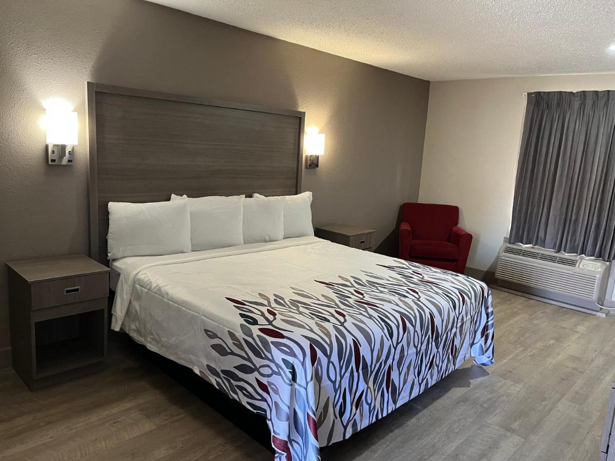 Red Roof Inn & Suites Νιούπορτ Νιουζ Εξωτερικό φωτογραφία