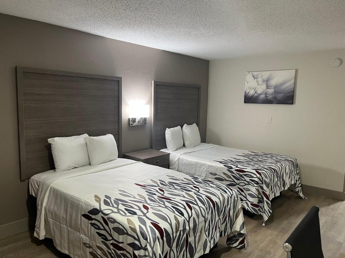 Red Roof Inn & Suites Νιούπορτ Νιουζ Εξωτερικό φωτογραφία